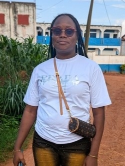 Profil de Valérie, une femme célibataire de 35 ans à Yaoundé