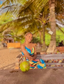 Profil de Jovana La Duchesse, une femme célibataire de 22 ans à Yaoundé