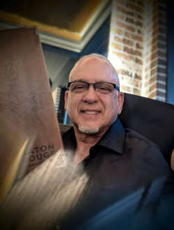 Profil de Denis, un homme célibataire de 64 ans à Repentigny