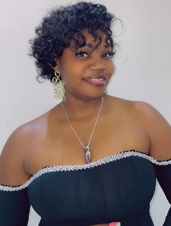 Profil de Davilla, une femme célibataire de 30 ans à Dakar