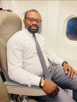 Profil de Yebo, un homme célibataire de 42 ans à Abidjan