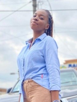 Profil de Ange, une femme célibataire de 22 ans à Yaoundé