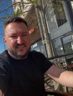 Profil de Laurentiu, un homme célibataire de 33 ans à Alkmaar