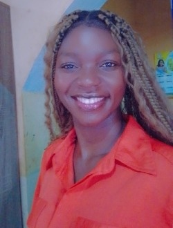 Profil de Sandrine, une femme célibataire de 20 ans à Kinshasa Nongo