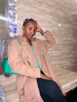 Profil de Michaëlla, une femme célibataire de 27 ans à Benga