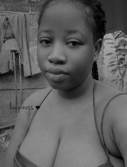 Profil de Ida, une femme célibataire de 26 ans à Lomé