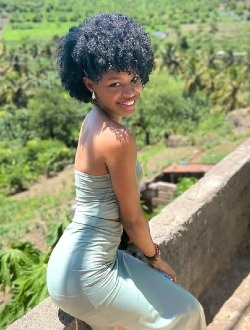Profil de Gafou, une femme célibataire de 25 ans à ‘Ezbet ‘Ali Abu Shin&acirc;f