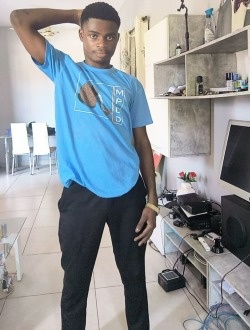 Profil de Paul, un homme célibataire de 20 ans à Lomé