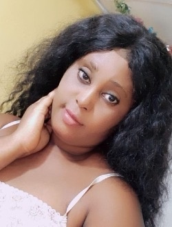 Profil de Kayla, une femme célibataire de 36 ans à Douala