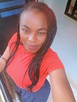 Profil de Vanina, une femme célibataire de 31 ans à Yaoundé