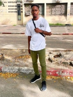 Profil de Maruis, un homme célibataire de 27 ans à Abidjan