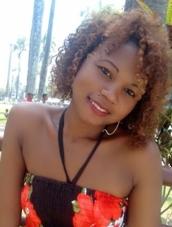 Profil de Harivony, une femme célibataire de 31 ans à Toamasina