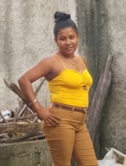 Profil de Sabrina, une femme célibataire de 30 ans à Toamasina