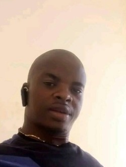 Profil de Anthony, un homme célibataire de 39 ans à Lomé