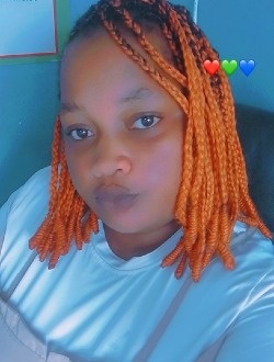 Profil de Clarisse, une femme célibataire de 28 ans à Douala