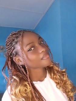 Profil de Rina, une femme célibataire de 24 ans à Kara