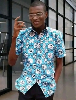 Profil de Yves, un homme célibataire de 26 ans à Abomey-Calavi