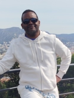 Profil de Teddy, un homme célibataire de 44 ans à Saint-Pierre