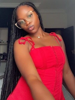 Profil de Néomie, une femme célibataire de 22 ans à Yaoundé