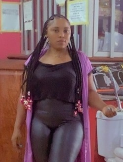 Profil de Nibell, une femme célibataire de 34 ans à Yaoundé
