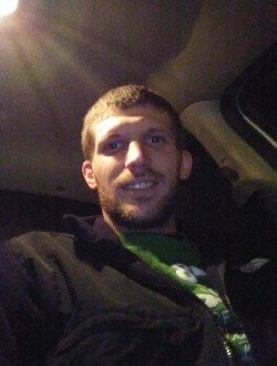 Profil de Cory, un homme célibataire de 32 ans à Rushville