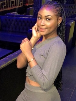 Profil de Joana, une femme célibataire de 28 ans à Yaoundé