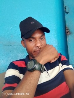 Profil de Pierre, un homme célibataire de 32 ans à Sangmélima