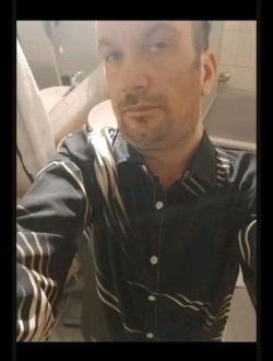 Profil de Laurent, un homme célibataire de 40 ans à Charleroi