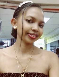 Profil de Ellia, une femme célibataire de 26 ans à Mahajanga