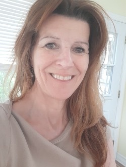 Profil de Maryse, une femme célibataire de 62 ans à Châteauguay