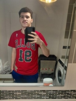 Profil de Axel, un homme célibataire de 18 ans à Orléans