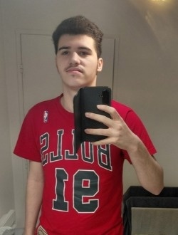 Profil de Axel, un homme célibataire de 18 ans à Orléans