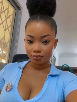 Profil de Valentine, une femme célibataire de 31 ans à Abengourou