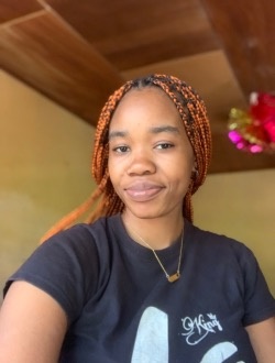 Profil de Yvanna, une femme célibataire de 22 ans à Yaoundé