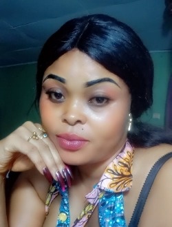 Profil de Claudine, une femme célibataire de 35 ans à Meyo-Centre