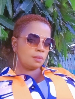 Profil de Aline, une femme célibataire de 40 ans à Abadjin-Doumé