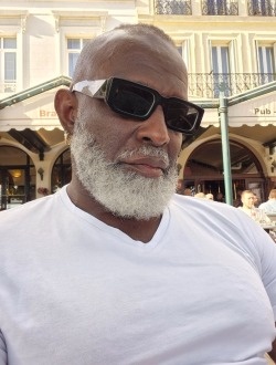 Profil de Jean-Marie, un homme célibataire de 59 ans à Saint-Raphaël