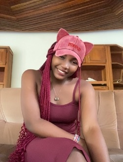 Profil de Aïcha, une femme célibataire de 25 ans à Douala