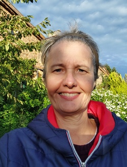 Profil de Katie, une femme célibataire de 53 ans à Savigny