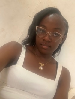 Profil de Rhode, une femme célibataire de 24 ans à Yaoundé