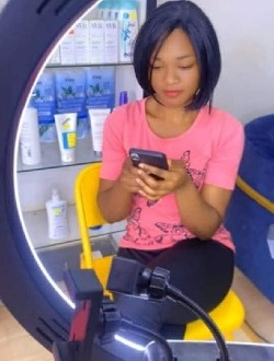 profile picture 0