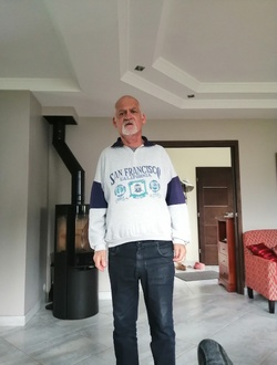 Profil de Laurent, un homme célibataire de 67 ans à Kernascléden