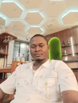 Profil de Mesmin, un homme célibataire de 30 ans à Abomey-Calavi