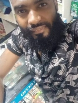 Profil de Alexandre, un homme célibataire de 32 ans à Yaoundé