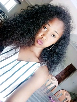 Profil de Lily, une femme célibataire de 26 ans à Antalaha