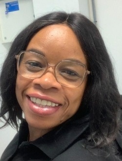 Profil de Jose, une femme célibataire de 56 ans à Paris