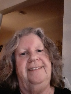 Profil de Jeannine, une femme célibataire de 67 ans à Martinville