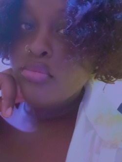 Profil de Claudia, une femme célibataire de 29 ans à Douala