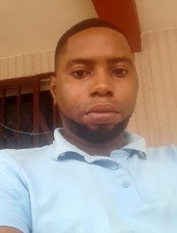 Profil de Romaric, un homme célibataire de 38 ans à Abernethy