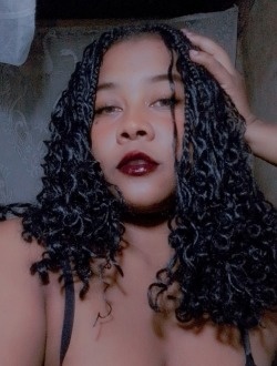 Profil de Ravaka, une femme célibataire de 24 ans à Toamasina